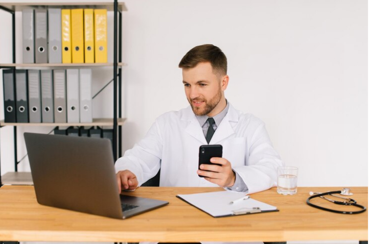 Pharmacy Delivery App Development » DevsRank pharmacy delivery app development